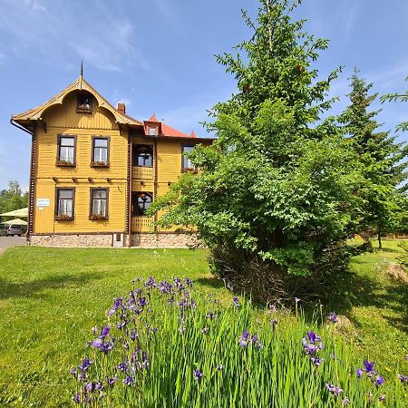 Ssvp 1. Maj Hostel Tatranska Lomnica Exterior photo