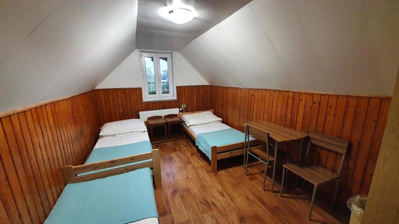 Ssvp 1. Maj Hostel Tatranska Lomnica Exterior photo