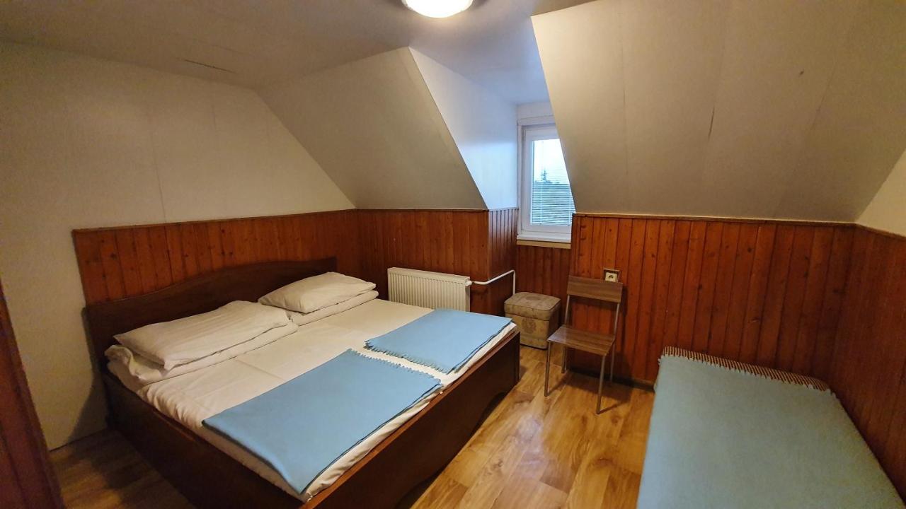 Ssvp 1. Maj Hostel Tatranska Lomnica Exterior photo